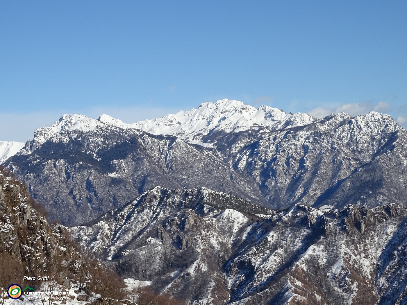39 Zoom verso l'Alben (2020 m).JPG